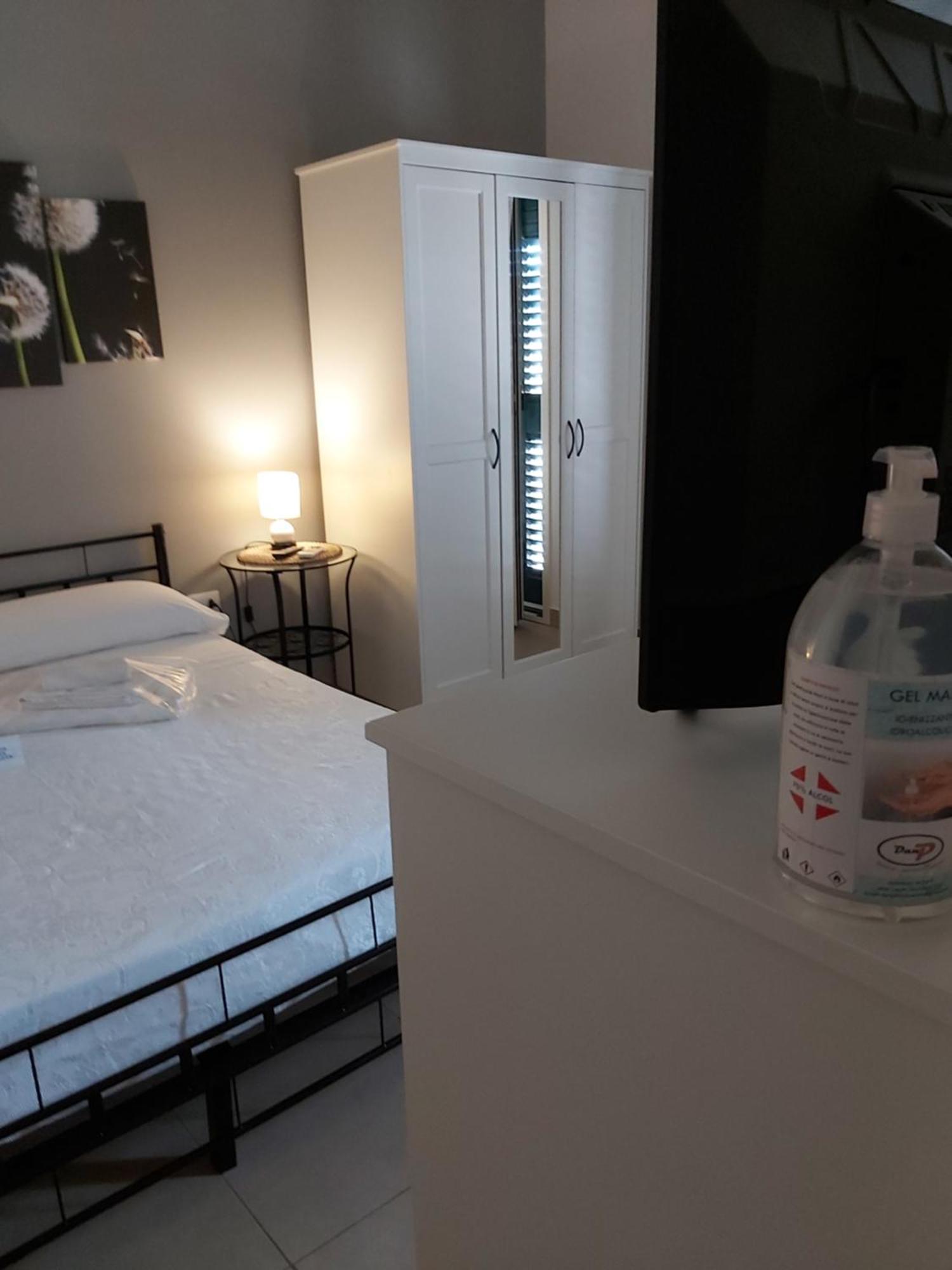 B&B Passione Del Sud เลชเช ห้อง รูปภาพ