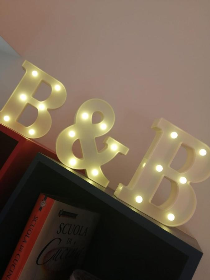 B&B Passione Del Sud เลชเช ภายนอก รูปภาพ