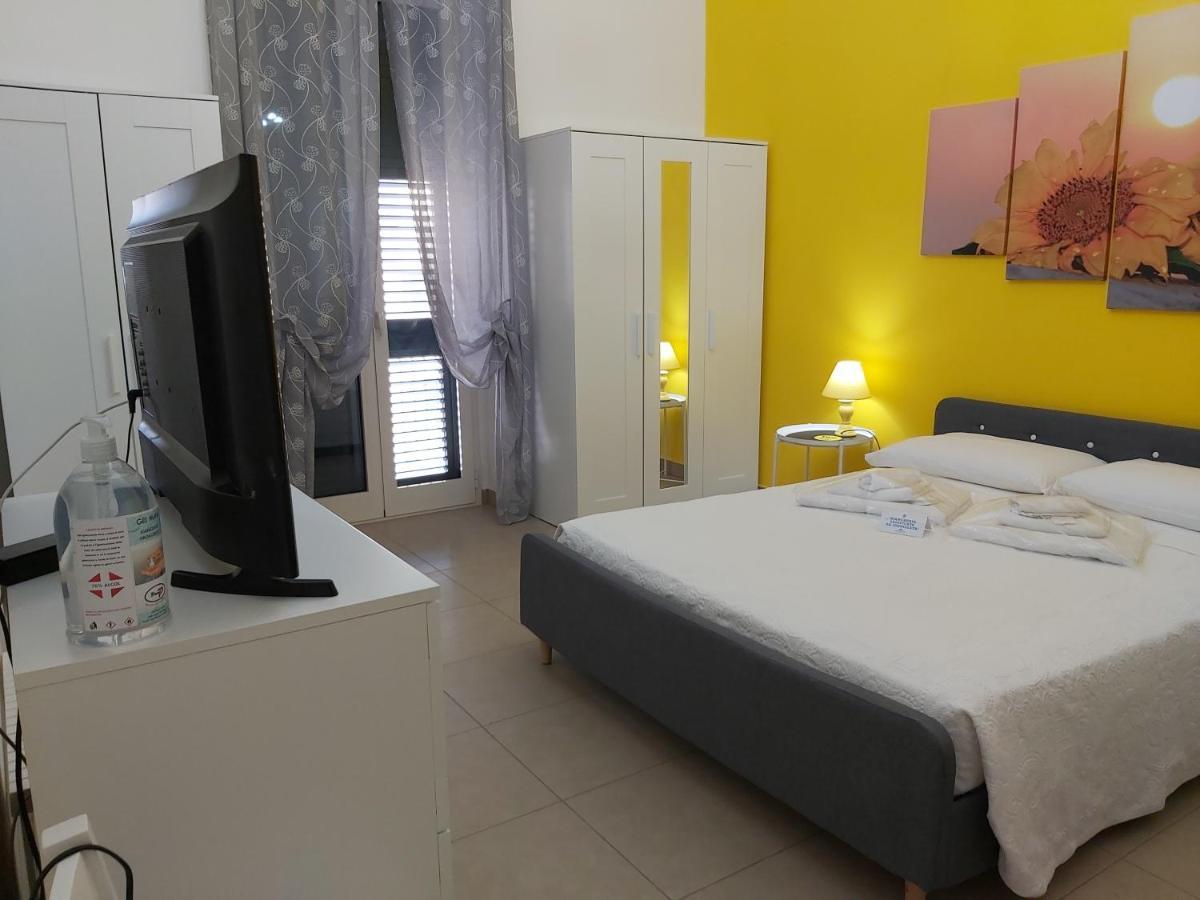 B&B Passione Del Sud เลชเช ภายนอก รูปภาพ